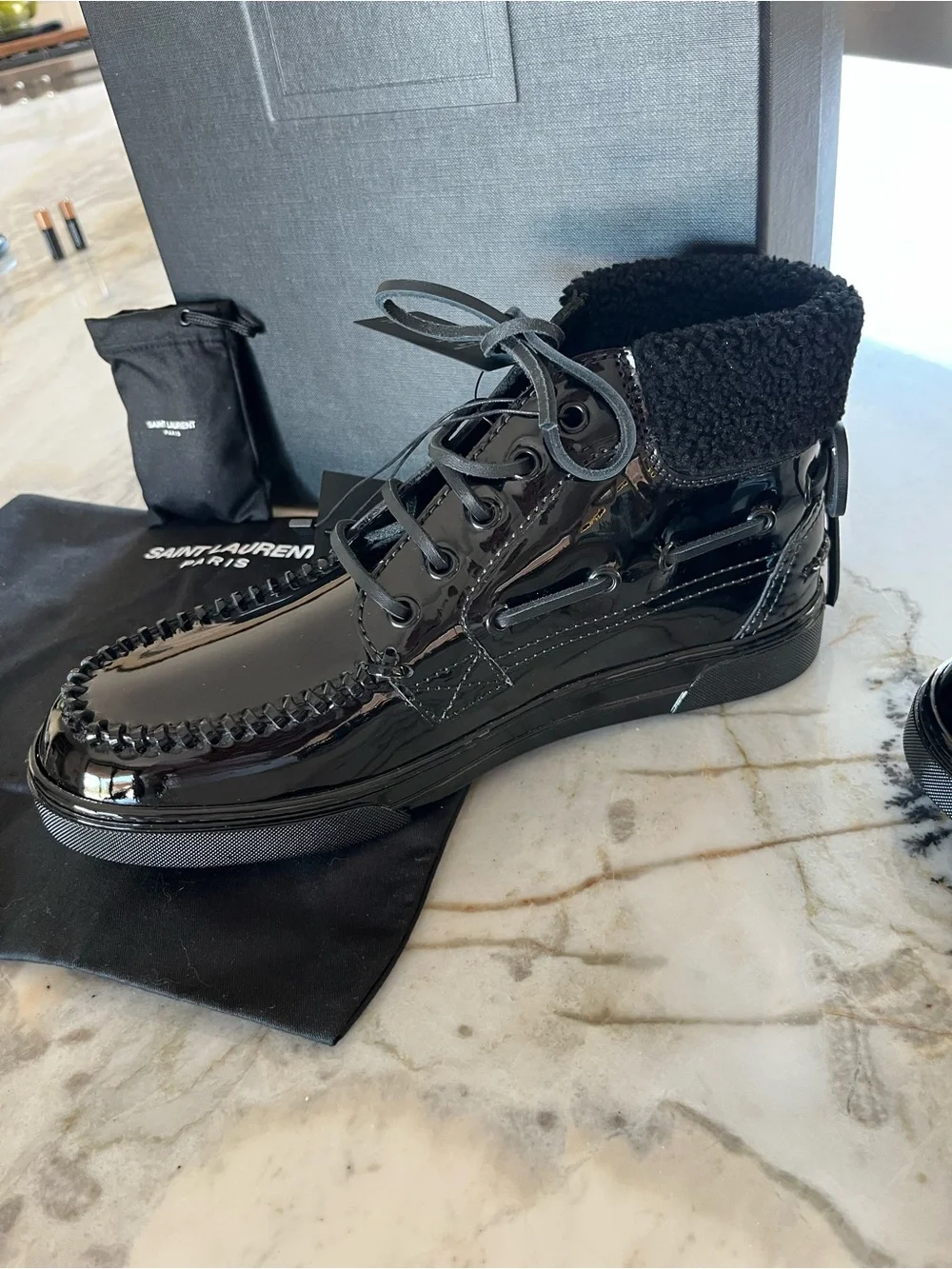 Saint Laurent Men’s Black Patent Leather Shearling Hi-Top Sneakers size 40 US 7